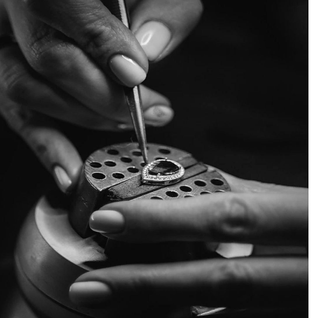 Natural diamond jewelry crafted by VT Gems